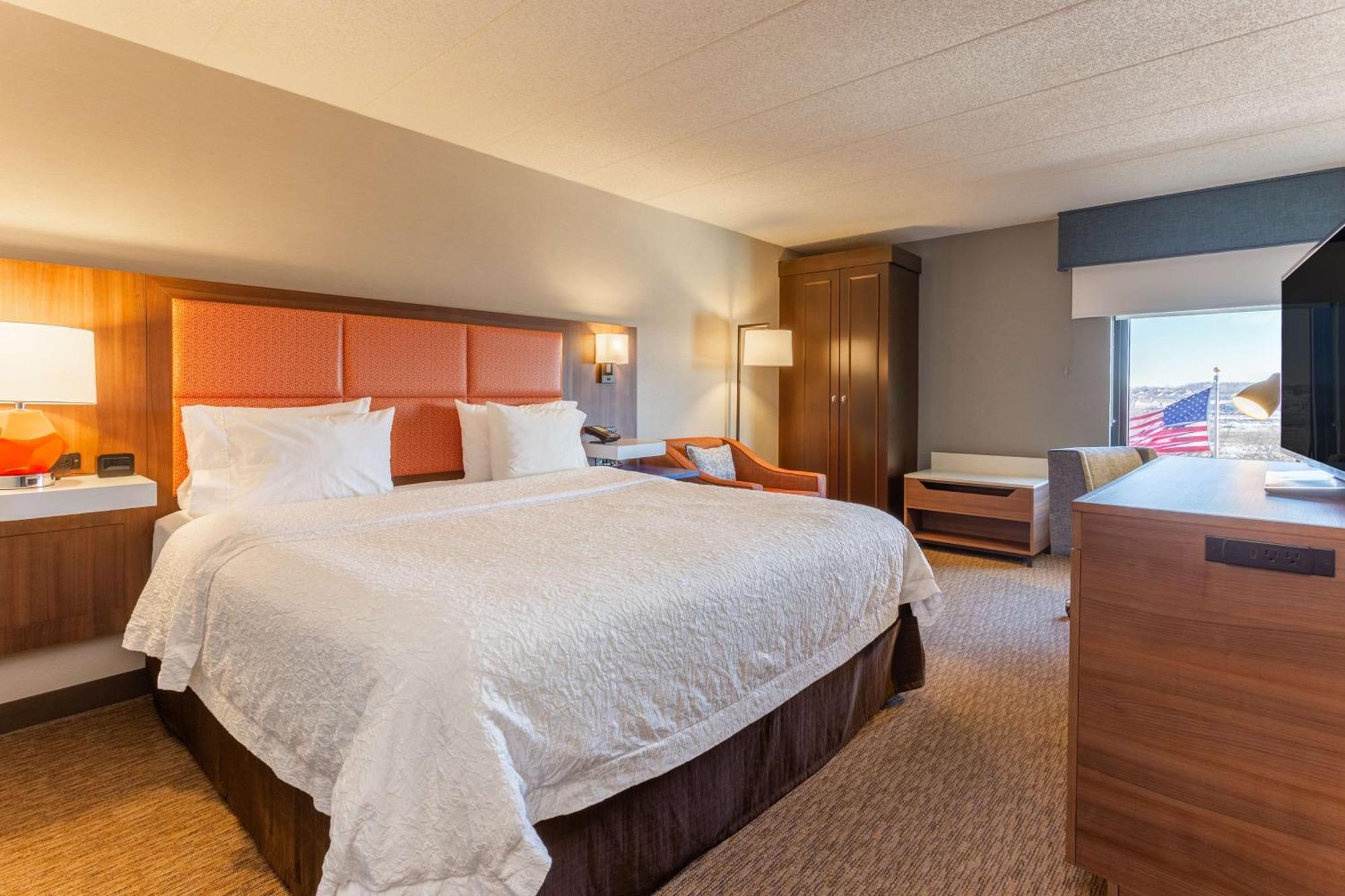 Hampton Inn Madison East Towne Mall Area Exterior foto
